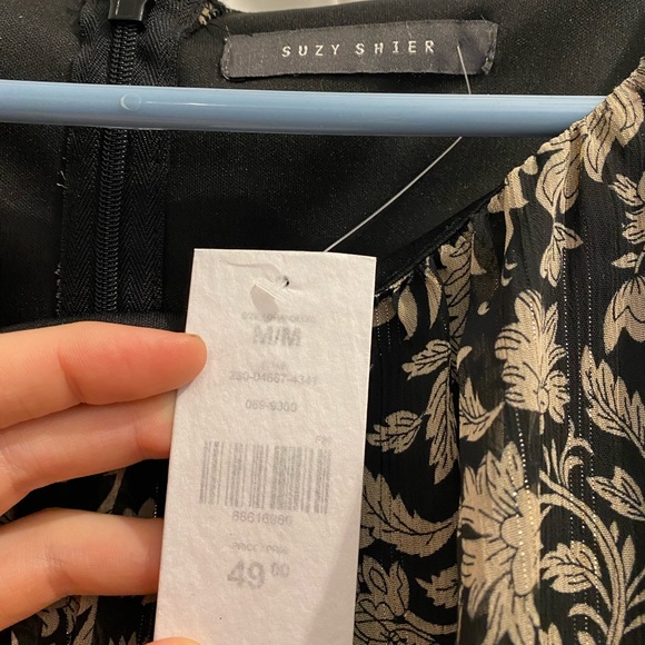 Beautiful NWT fancy ruffle dress from Suzy Shier - Picture 2 of 4